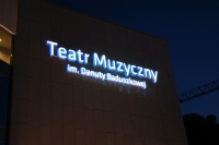 Liternictwo TEATR MUZYCZNY w Gdyni
